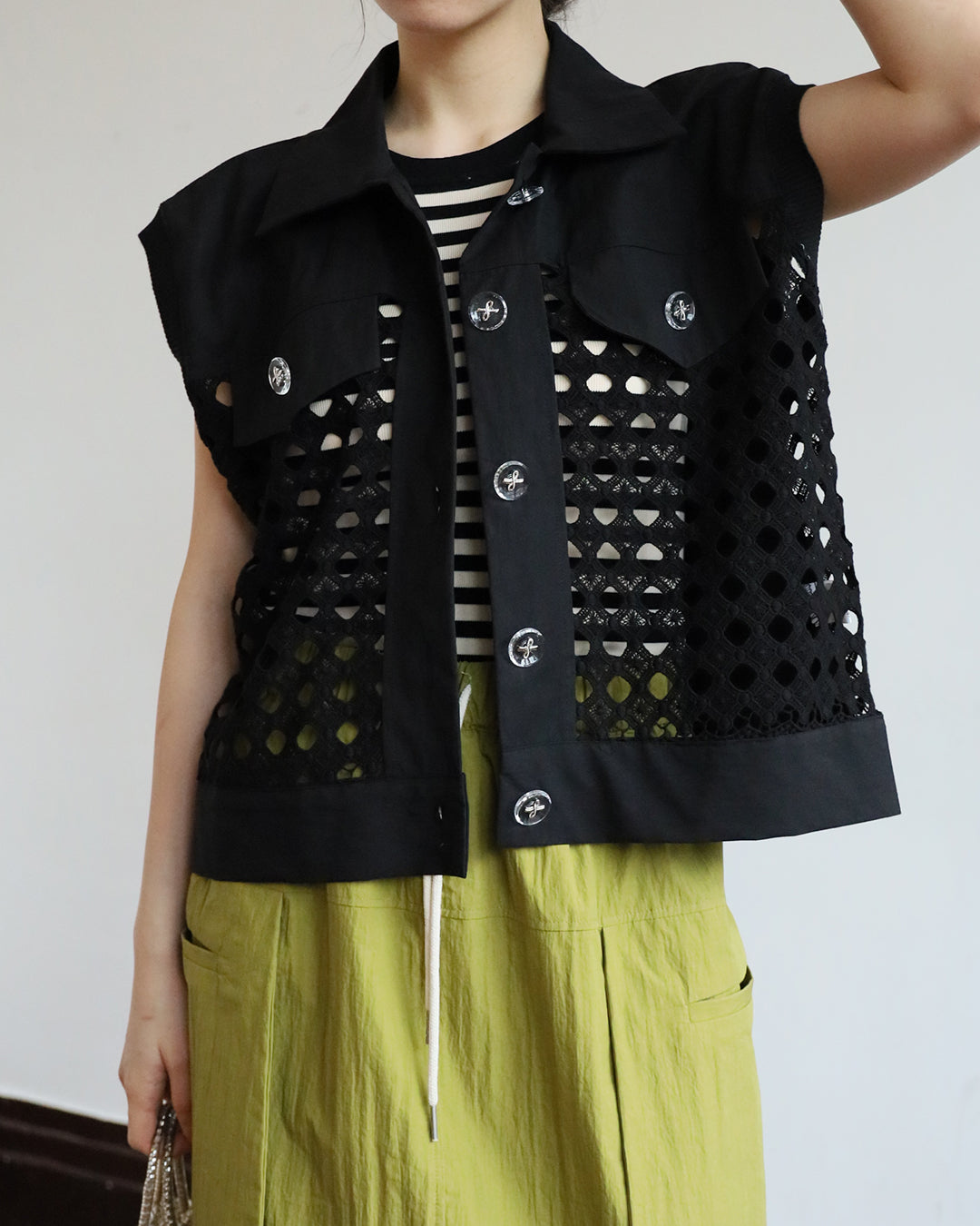 Mixed Fabric Lace Vest (2 colors)