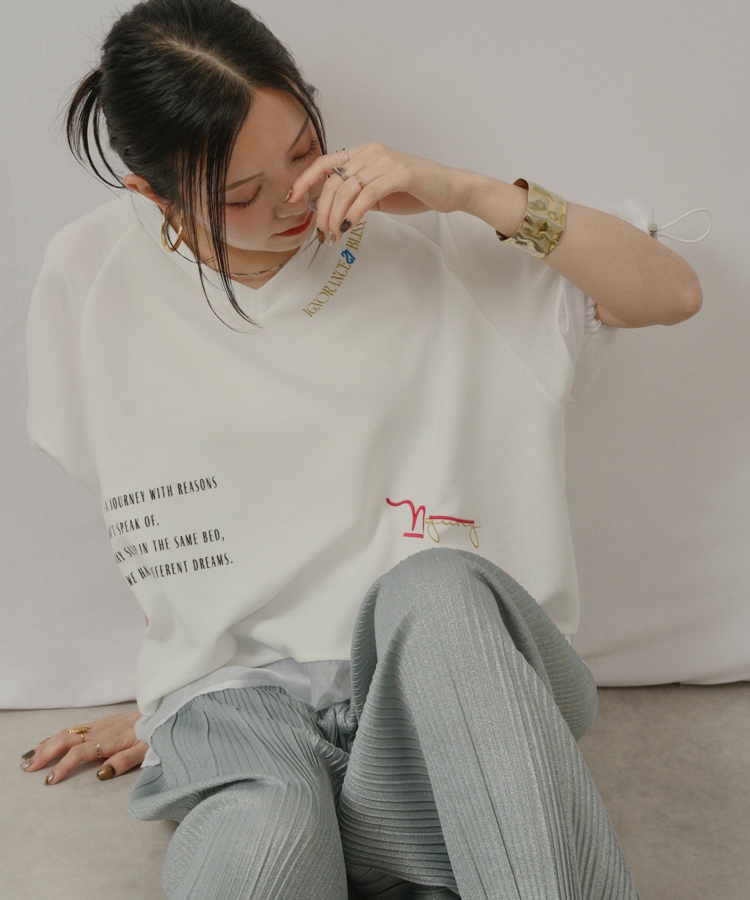 Japan Brand - 2-Way V Neck Top (2 colors)