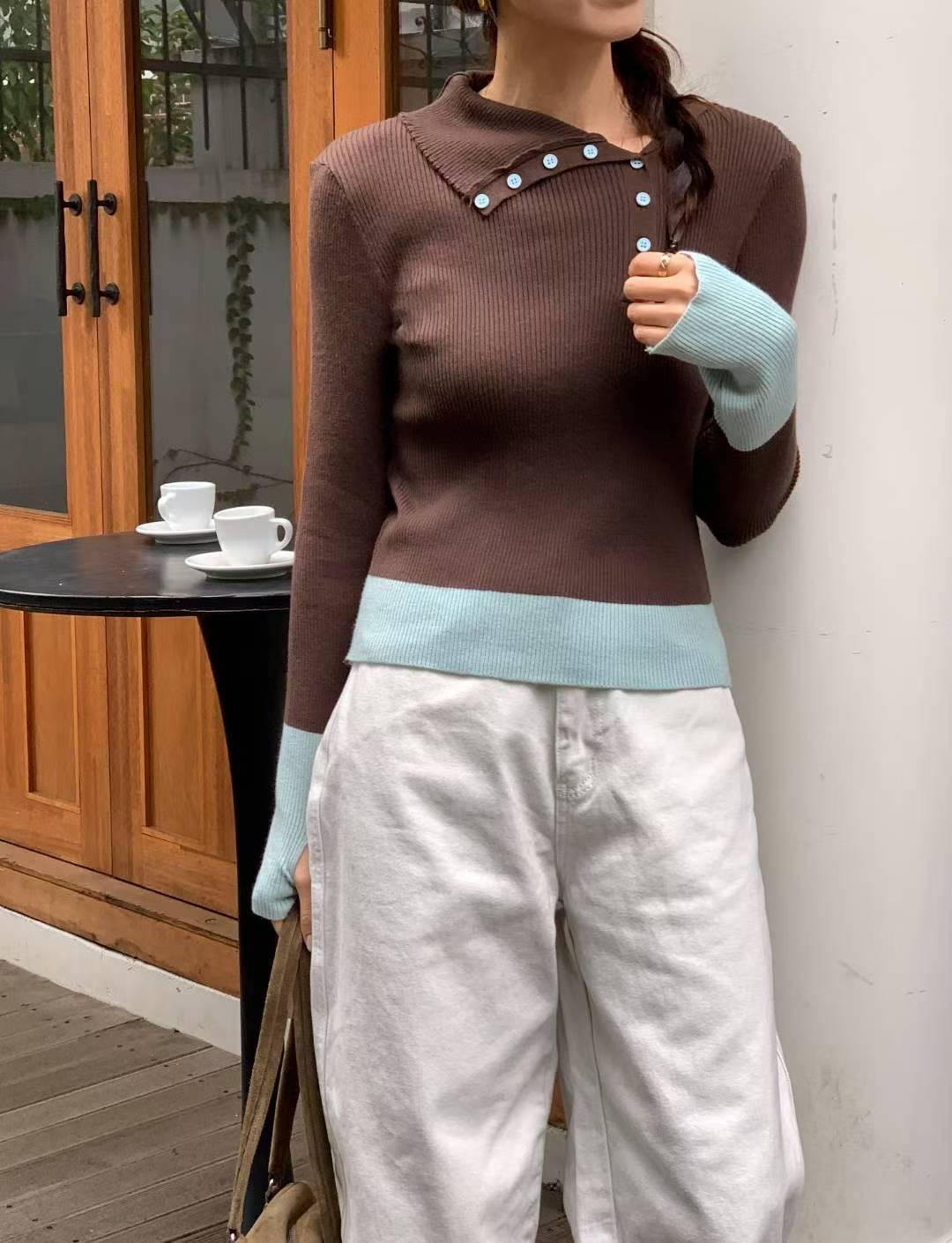 2-Tone Button Details Top (4 colors)