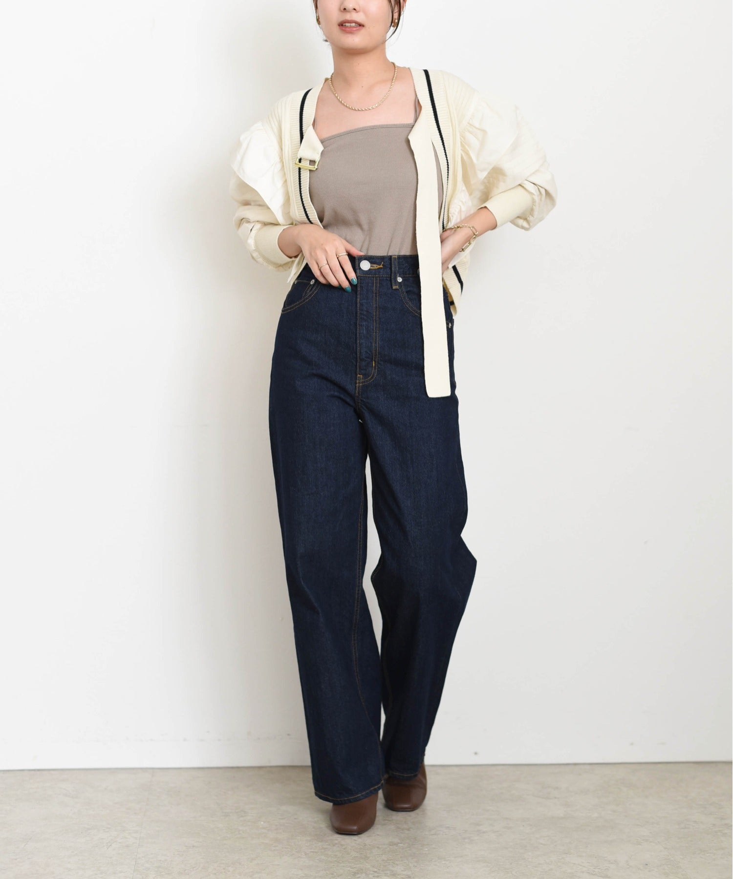 Ruffle Mono Cropped Outer  (2 color)