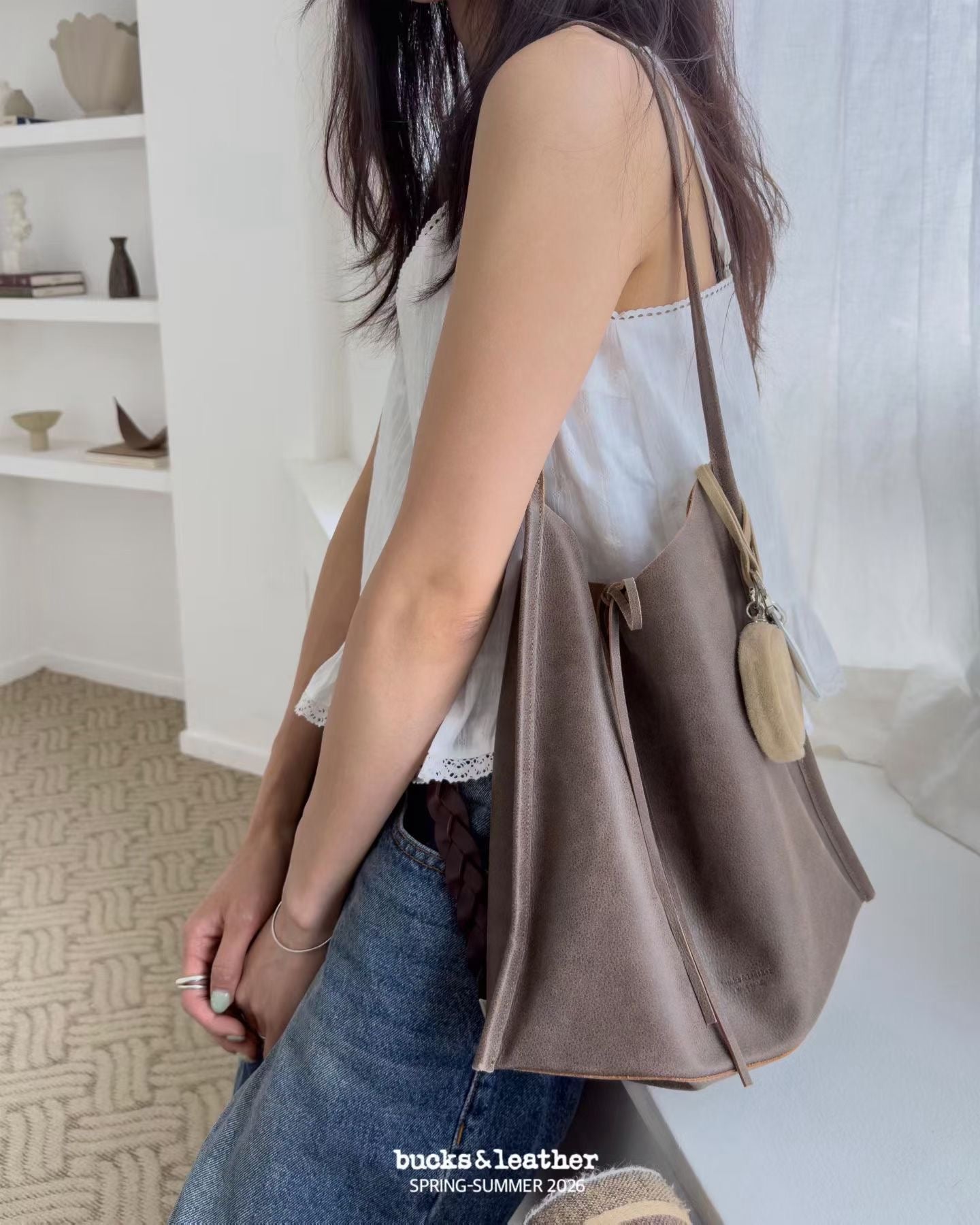 Leather Tote (7-Col.) 直播留言 "totebag" 即可以"代購價" $499 選購
