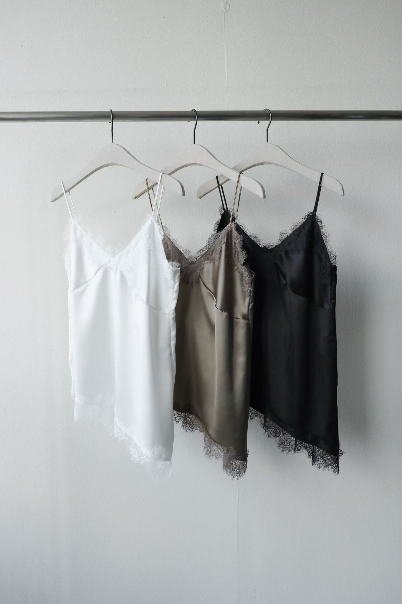 Lace Trimmed Cami Vest (3 Colors)