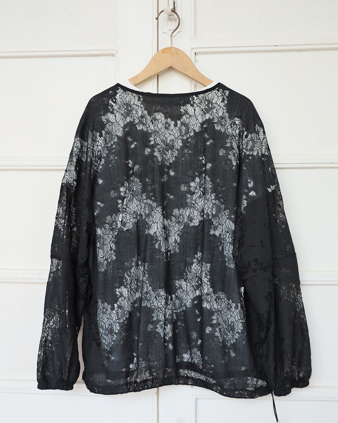 Loose Fit Lace Outer (2 Colors)