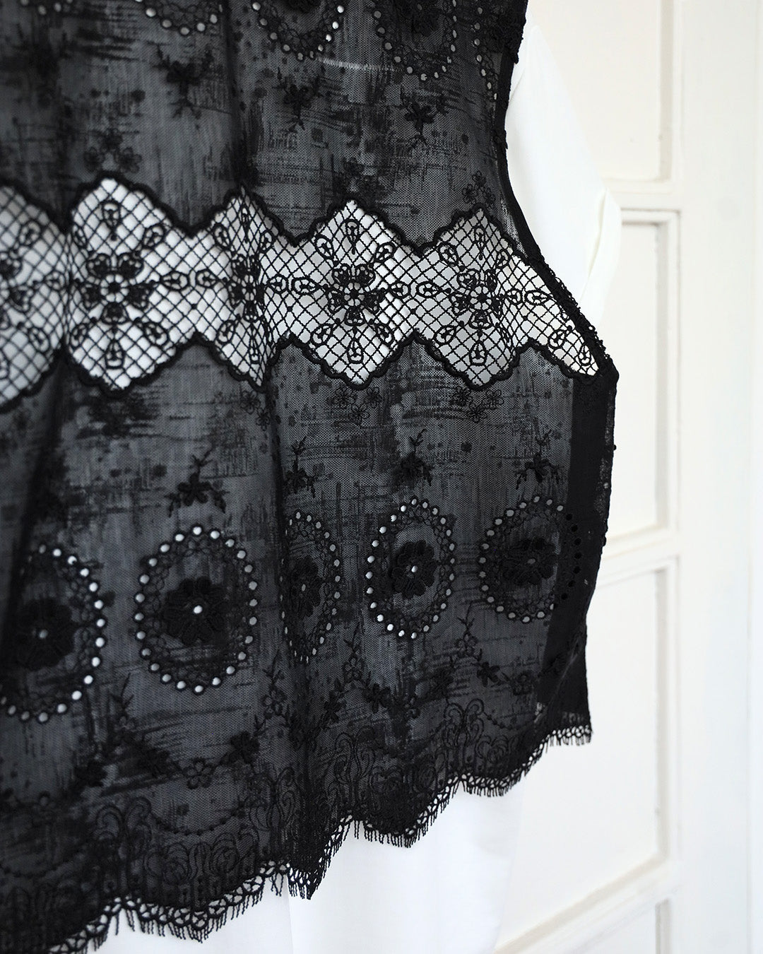 Lace Back Waistcoat (2 Colors)