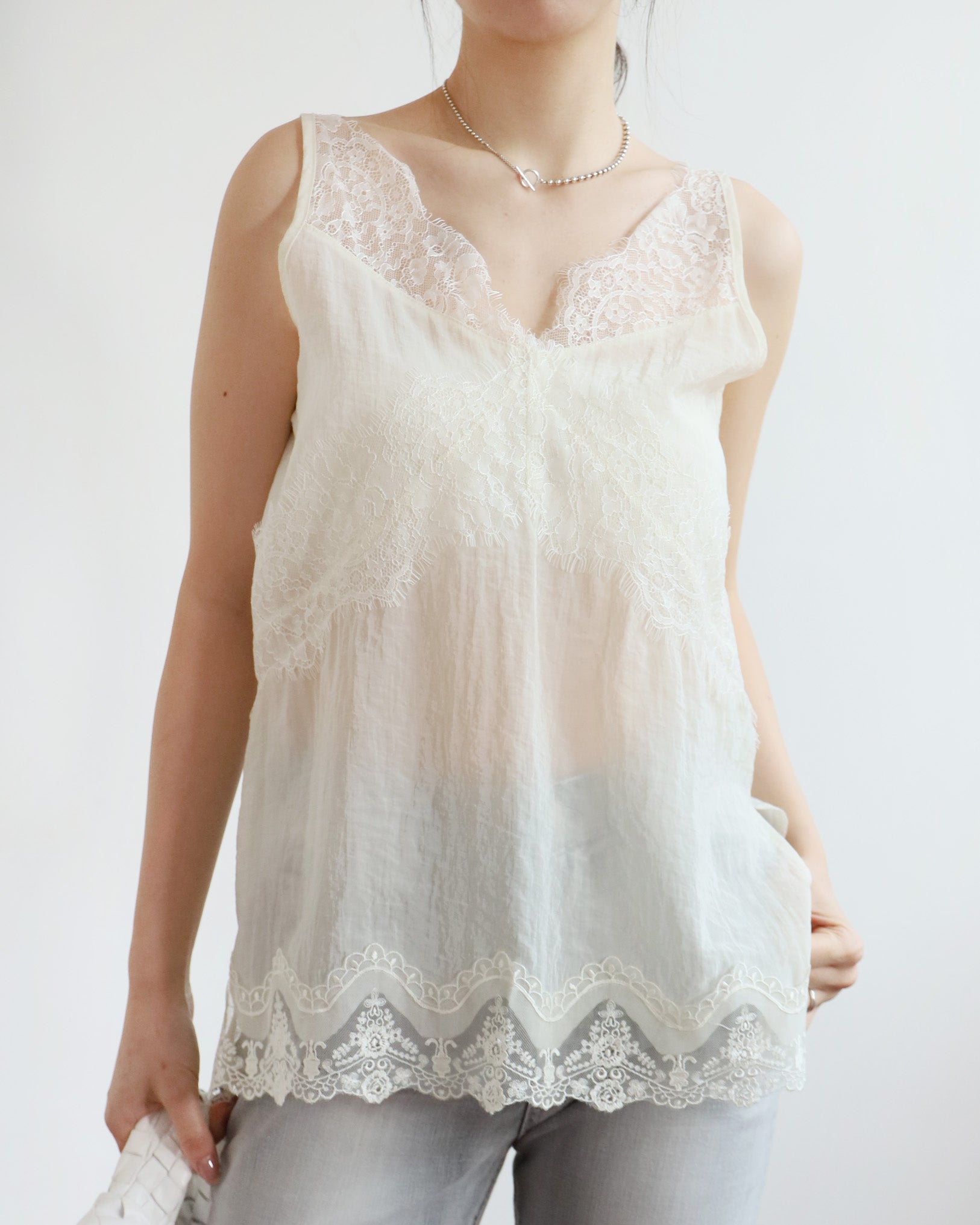 Lace Trimmed Vest (2 colors)