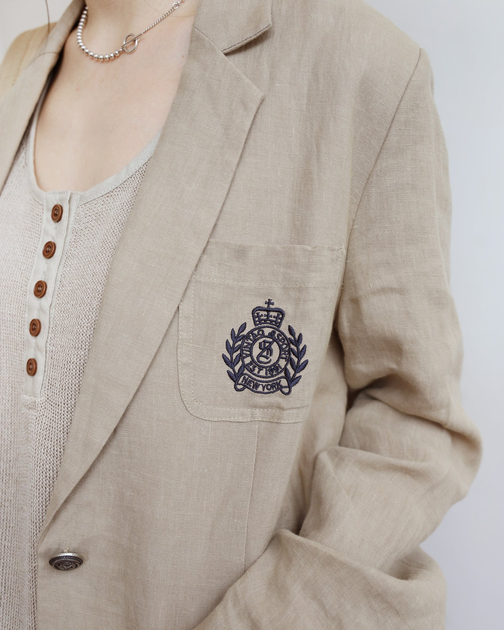 *Embroidery Logo Blazer (2 colors | Size M-L)