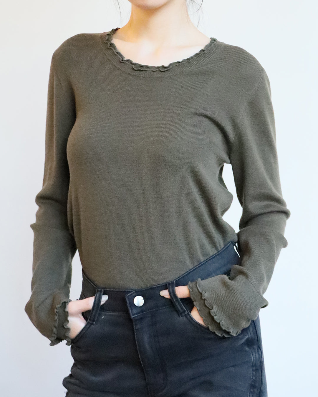 Ruffle Trimmed Top (6 color)