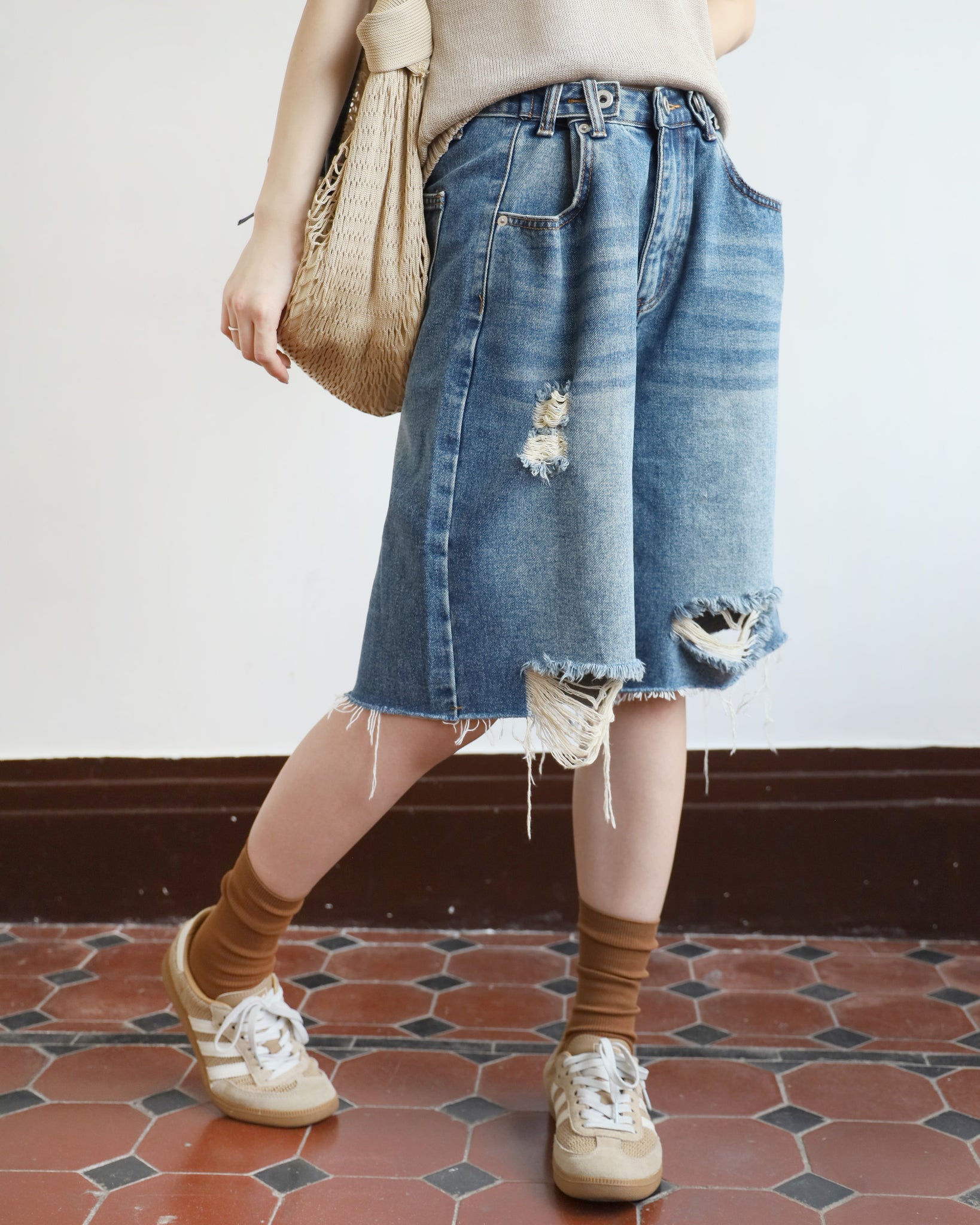 Ripped Denim Shorts (2 colors)