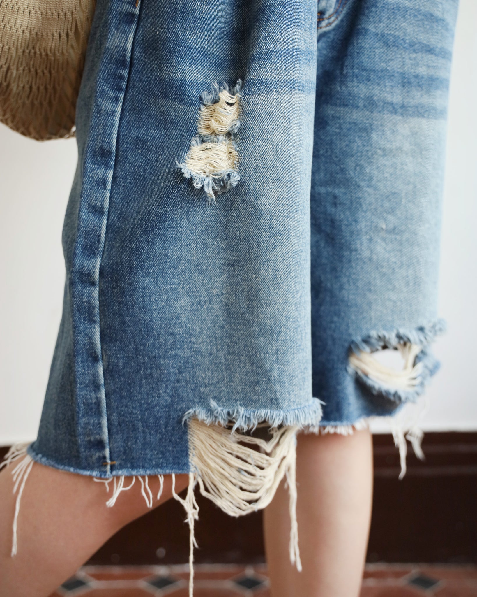Ripped Denim Shorts (2 colors)