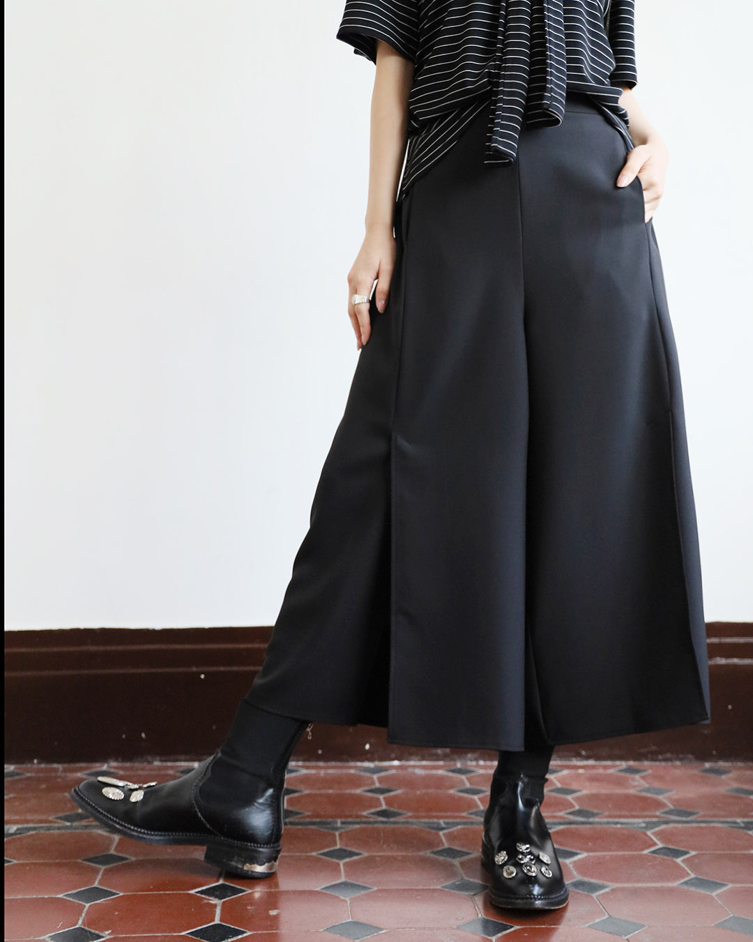 Side Split Cropped Culottes (2 colors)