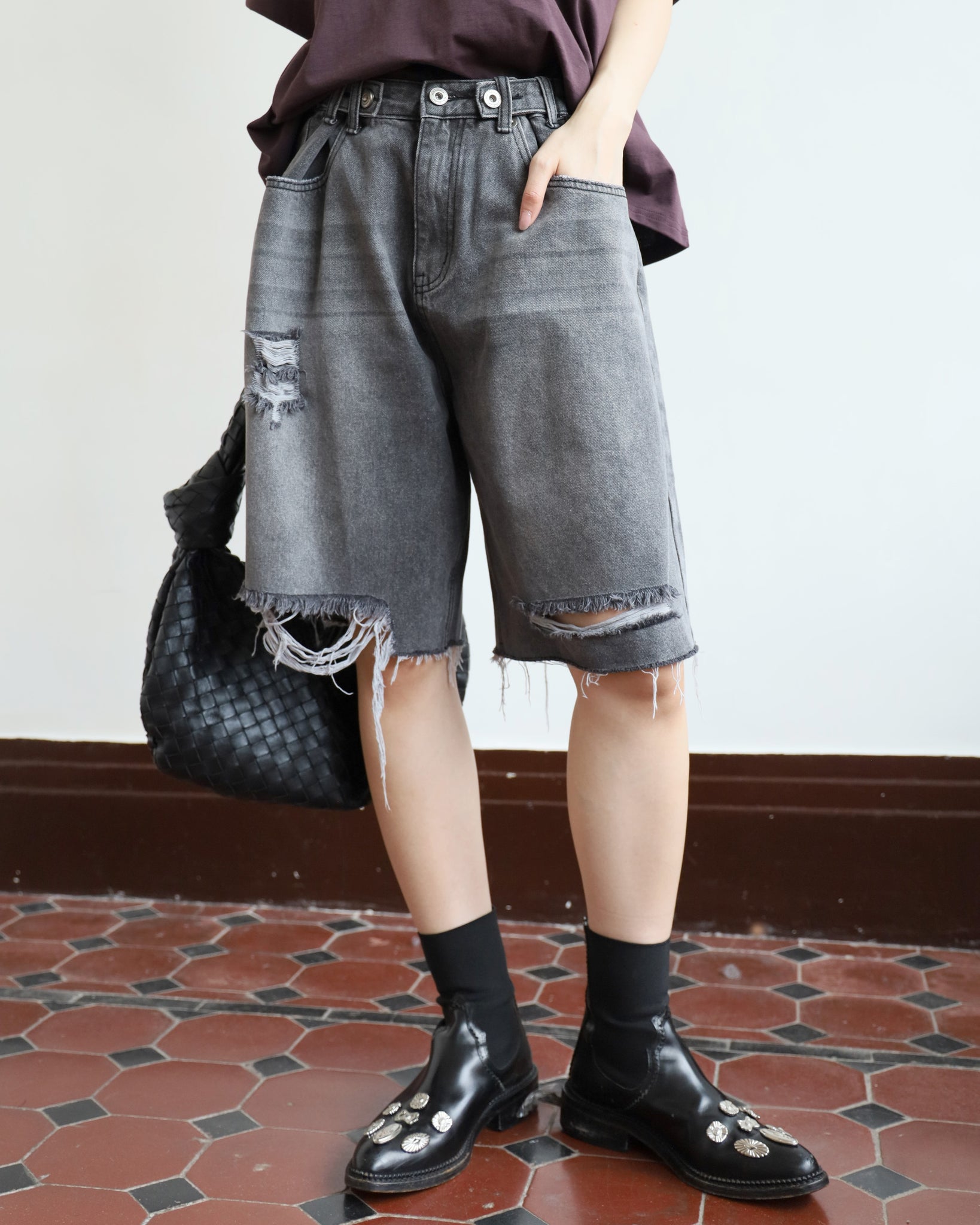 Ripped Denim Shorts (2 colors)