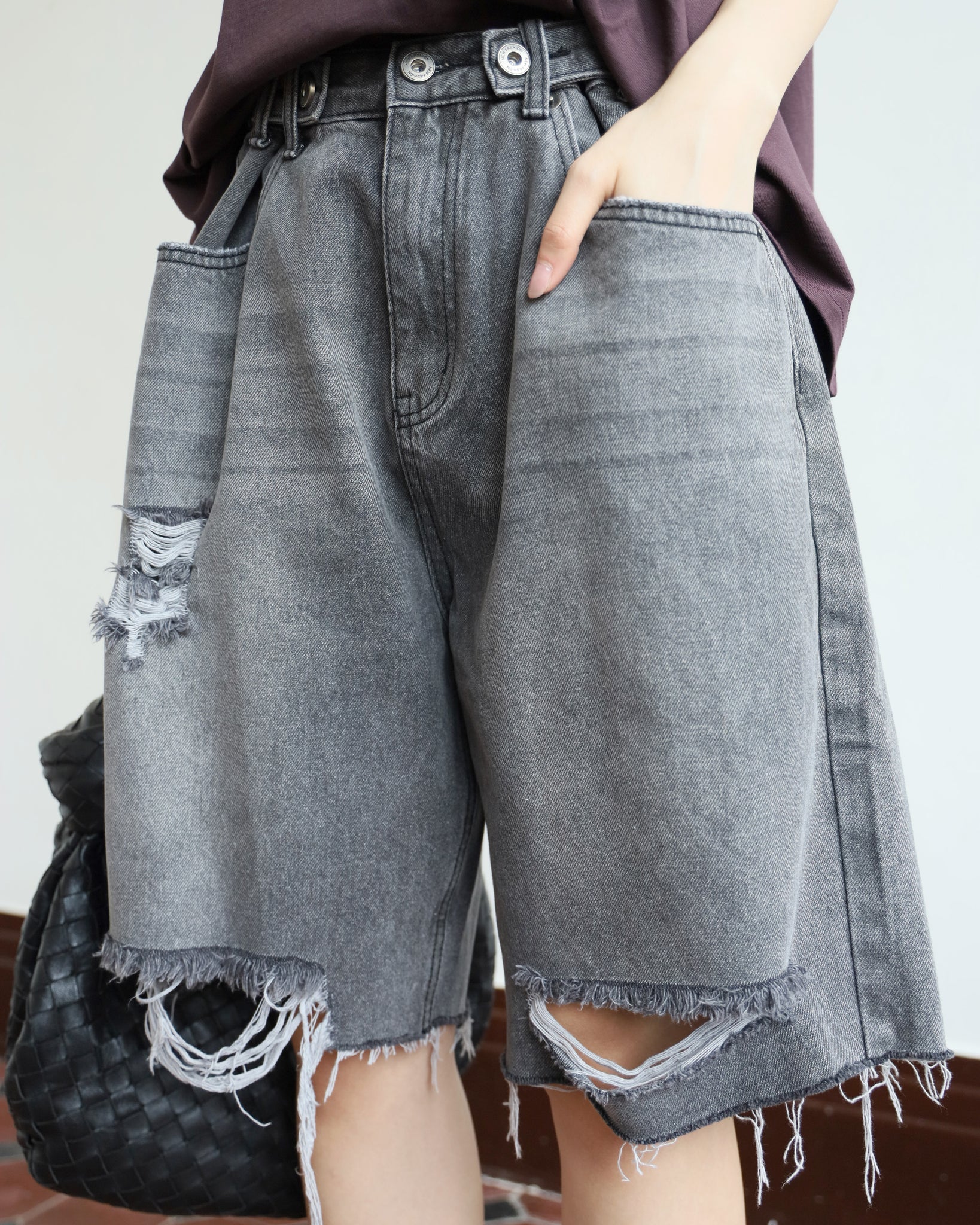 Ripped Denim Shorts (2 colors)