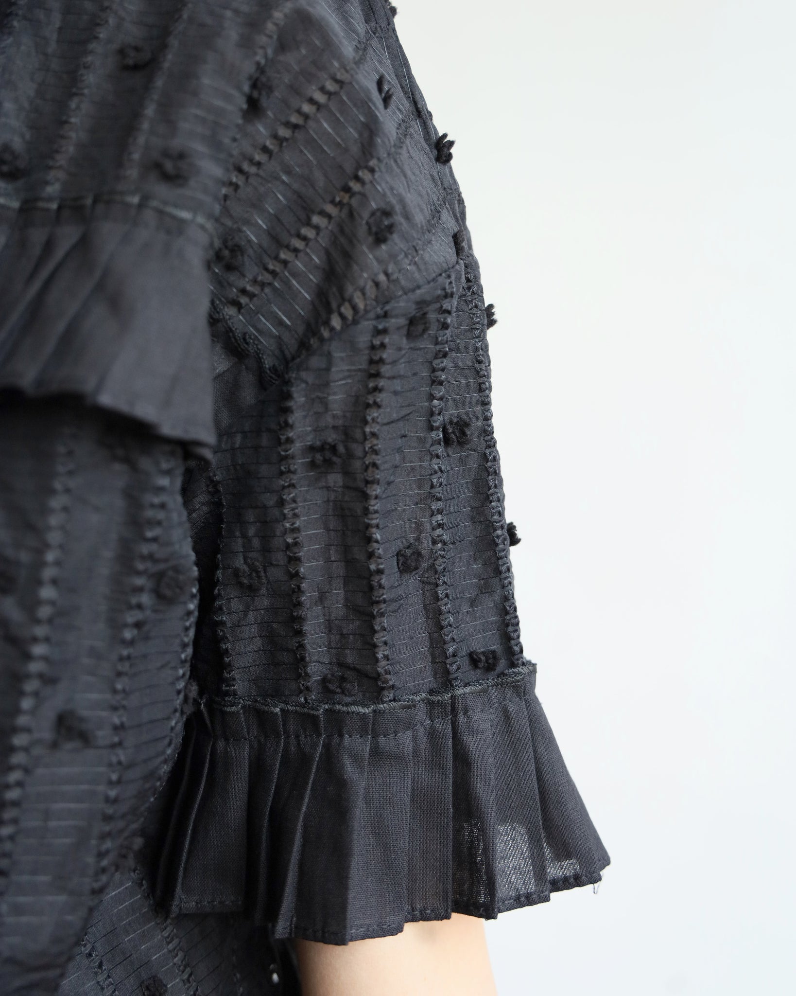 Texture Fabric Pleated Trim Top (2 colors)