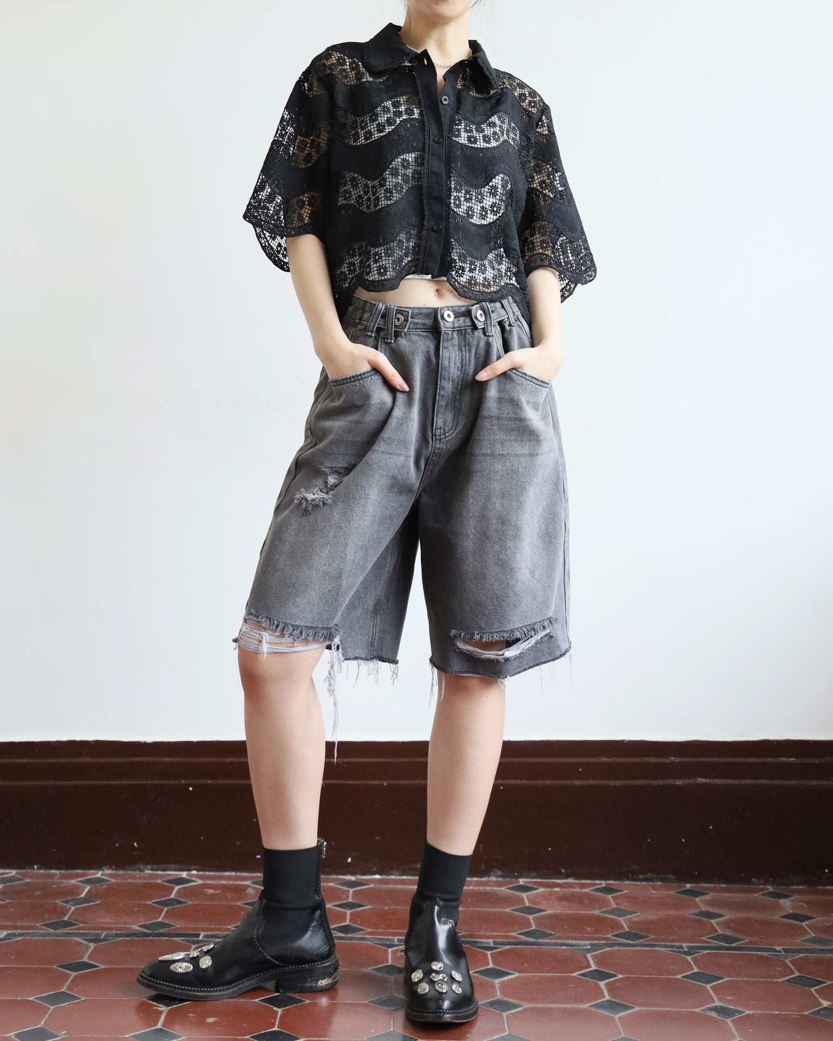 Daisy Crochet Shirt (2 colors)