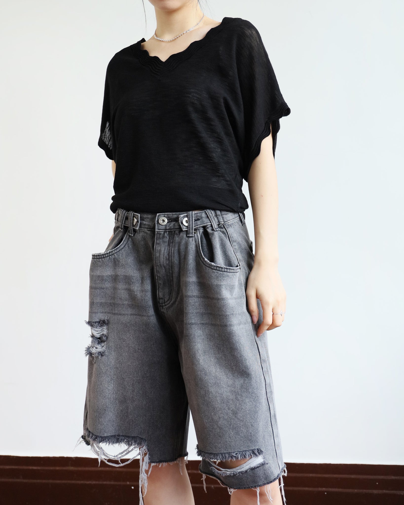 Ripple V-Neck Summer Knit Top (2 colors)