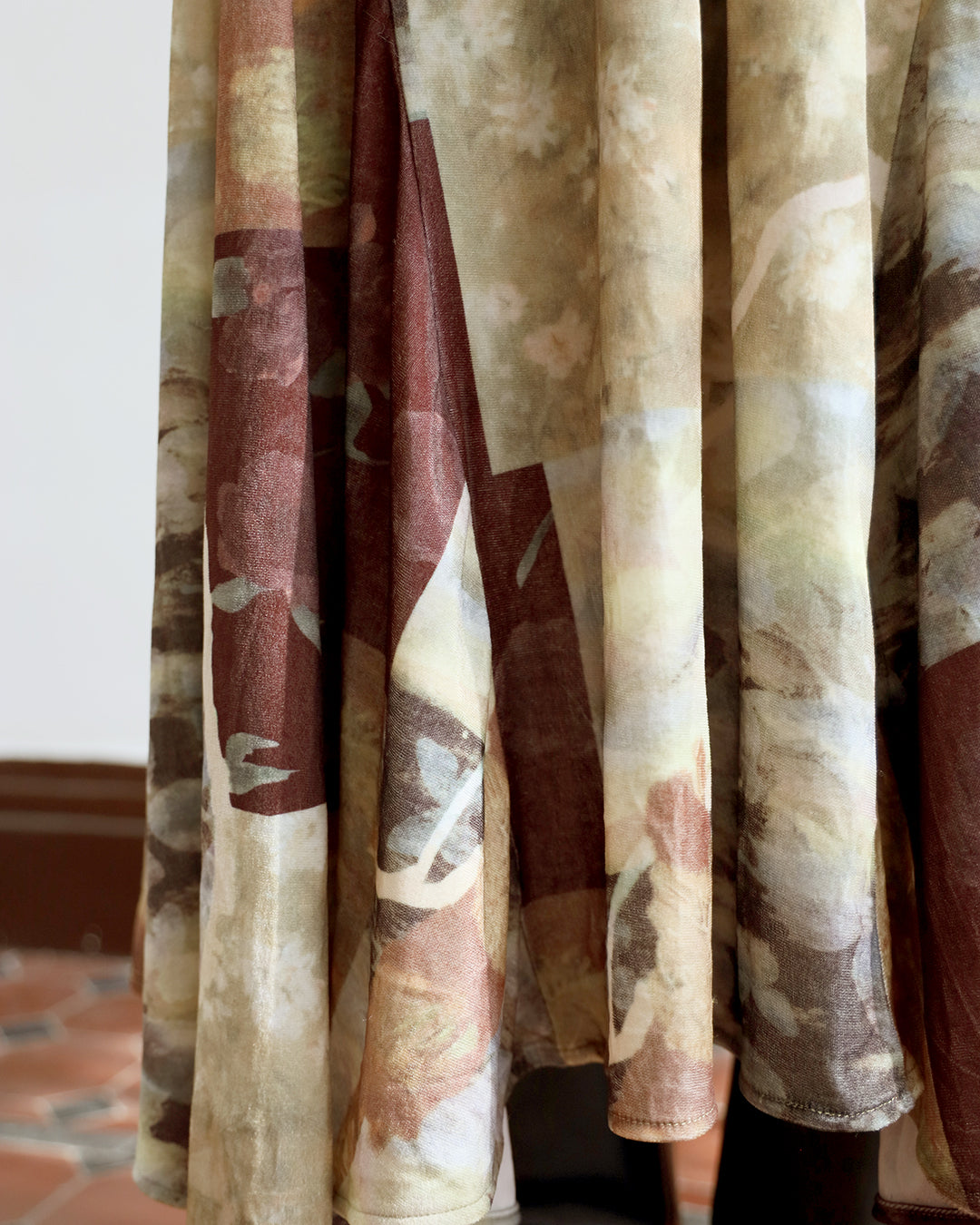 Pattern Velvet Skirt