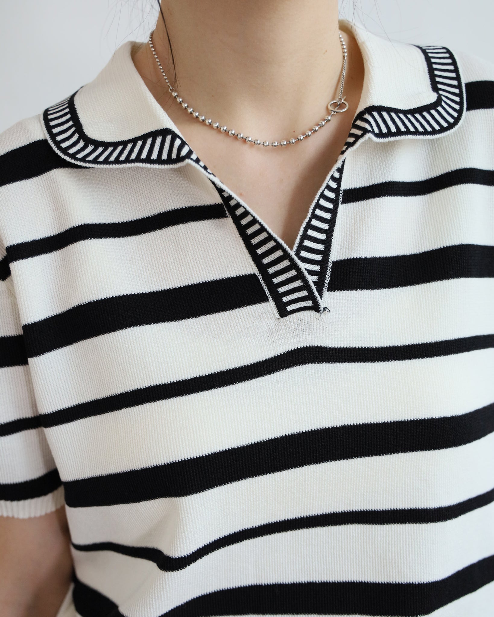 Rounded-Collar Polo Top (2 colors)