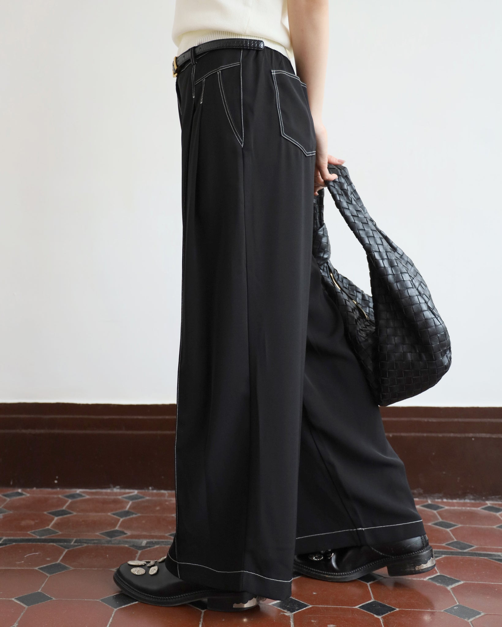 *Contrast Stitch Pleated Pants (3 colors | Size S-L)