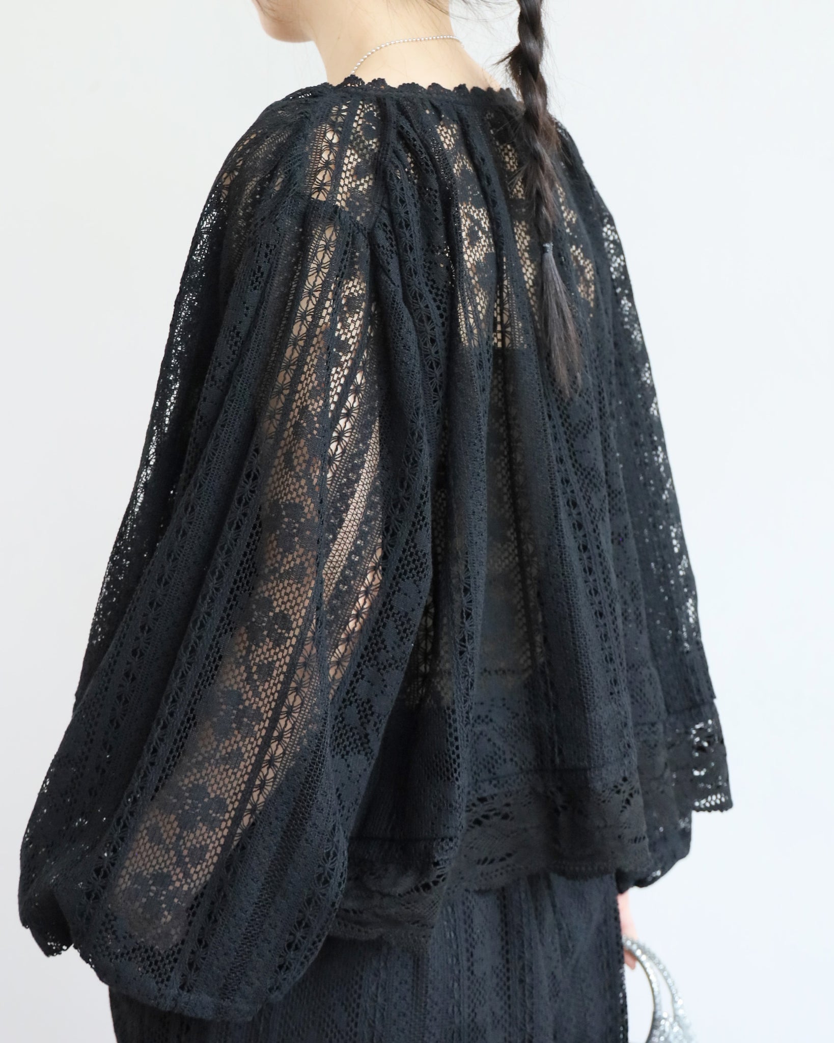 Lace Pintuck Details Outer (2 colors)