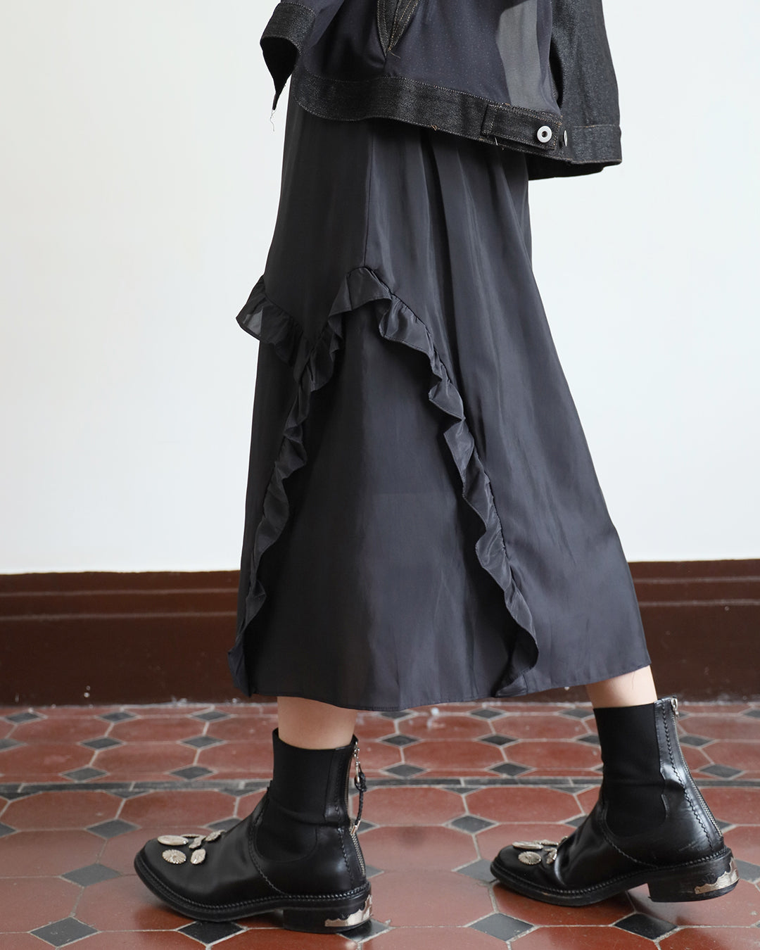Ruffle Trimmed Skirt (3 color)