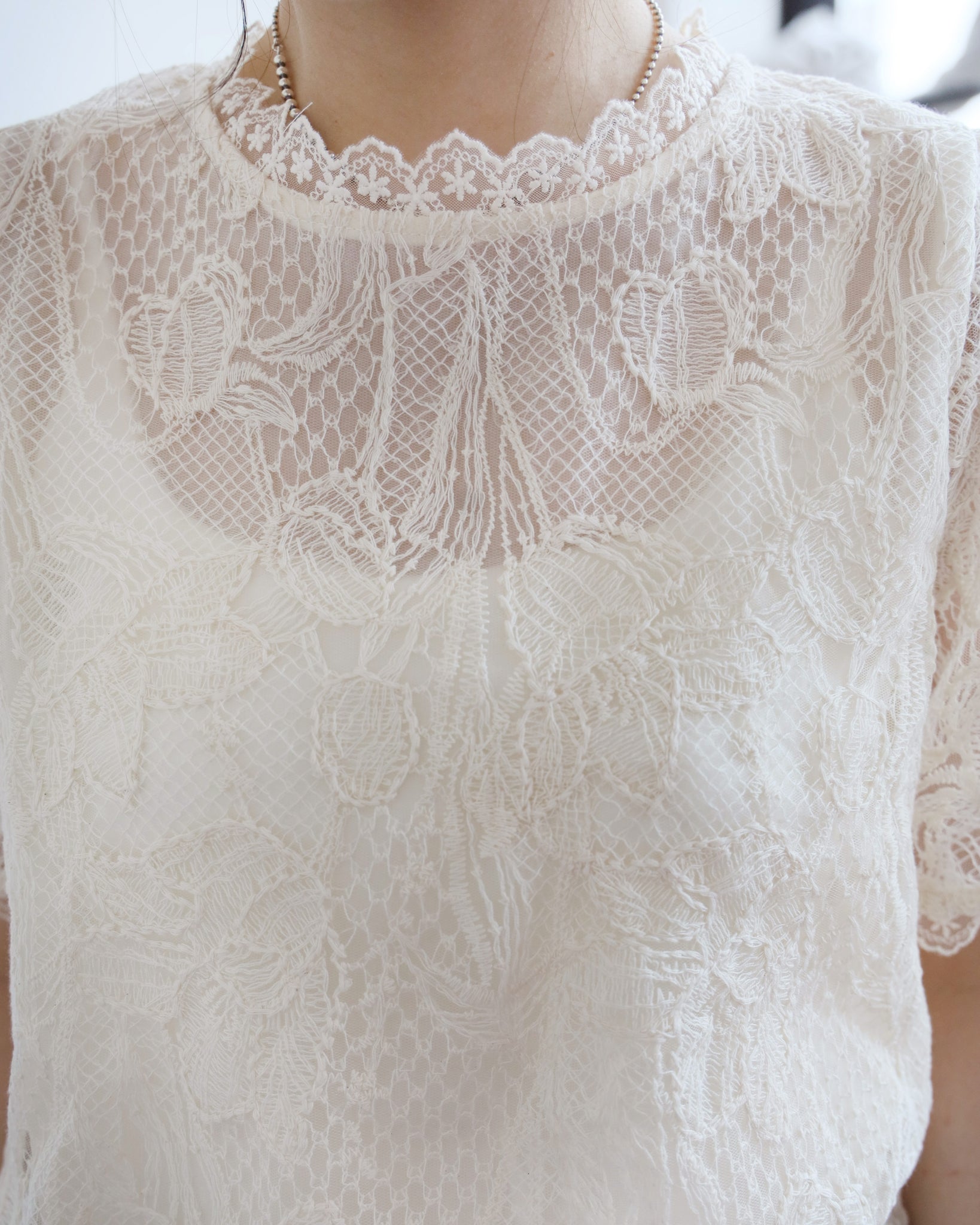 Embroidery Blouse w/ Lining