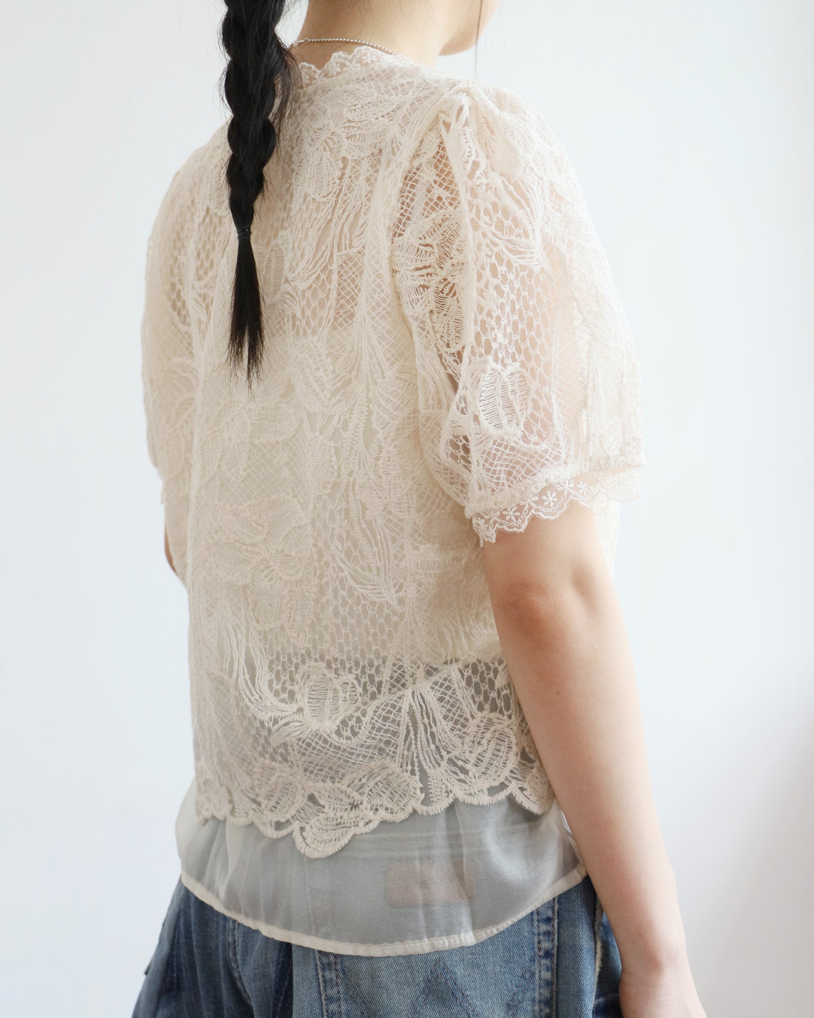 Embroidery Blouse w/ Lining