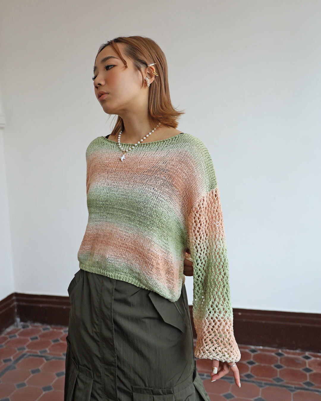 Gradient Knit Top w/ Crochet Sleeves (2 color)