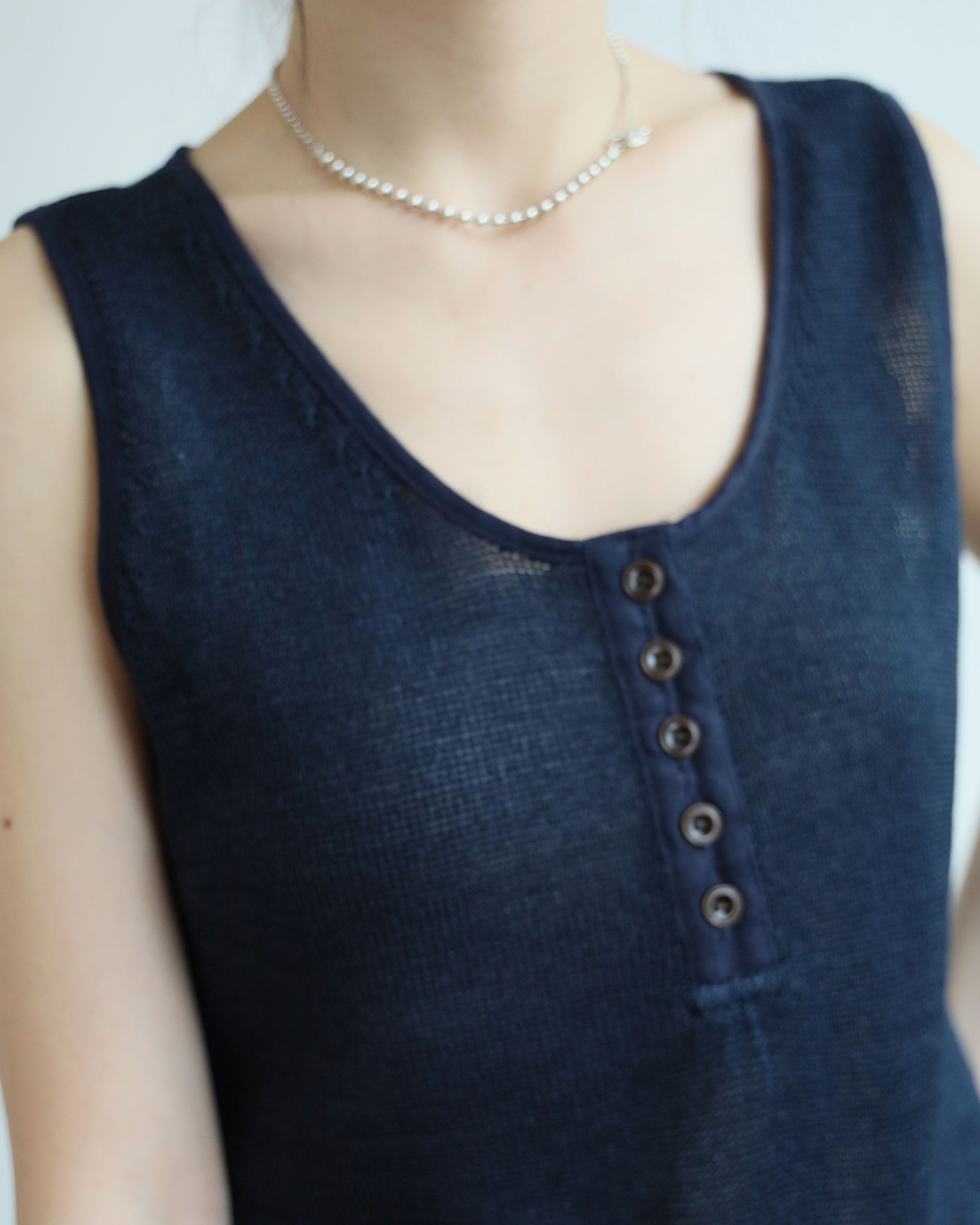 Button Details Vest (3 colors)