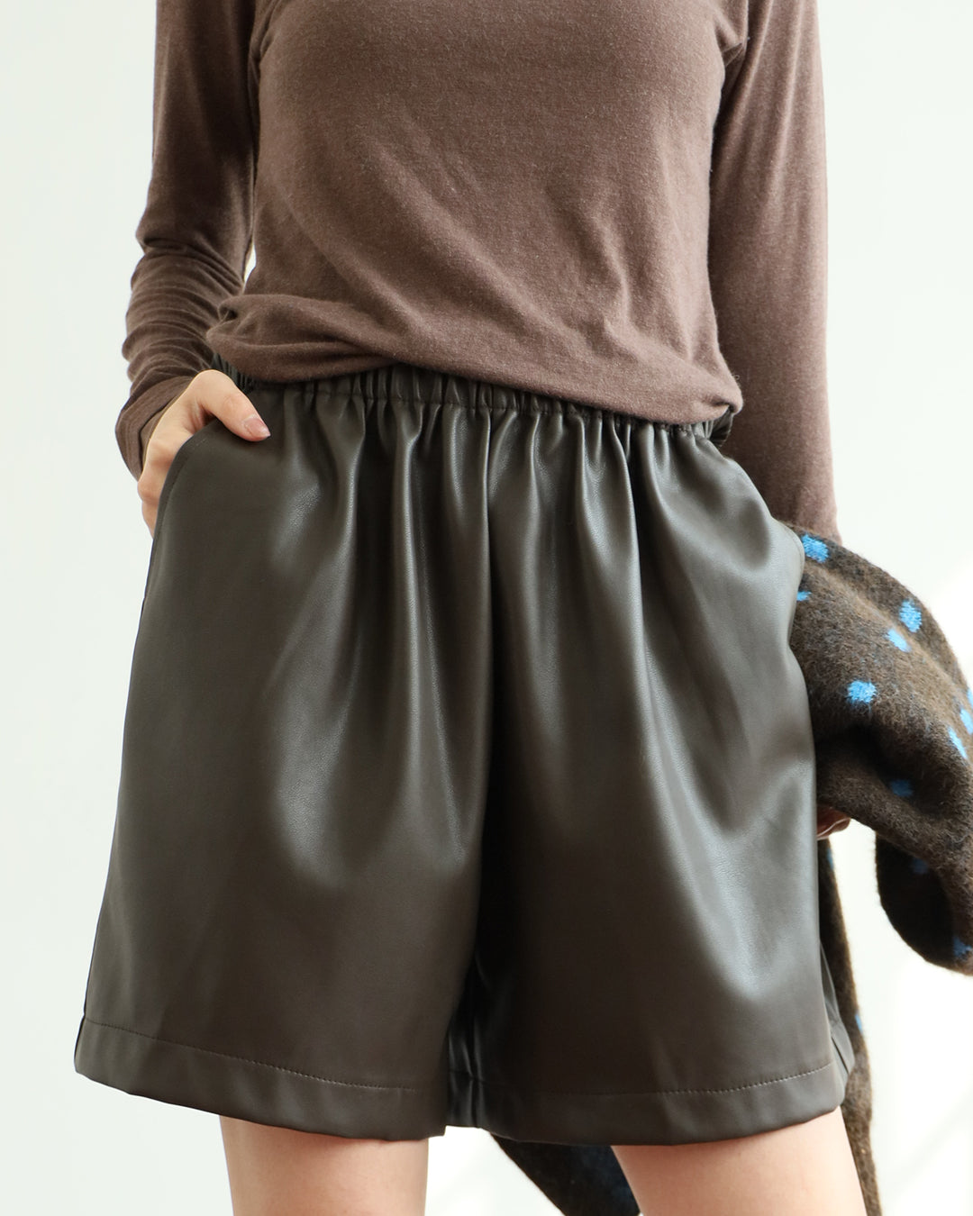 Faux Leather Shorts (2 color)