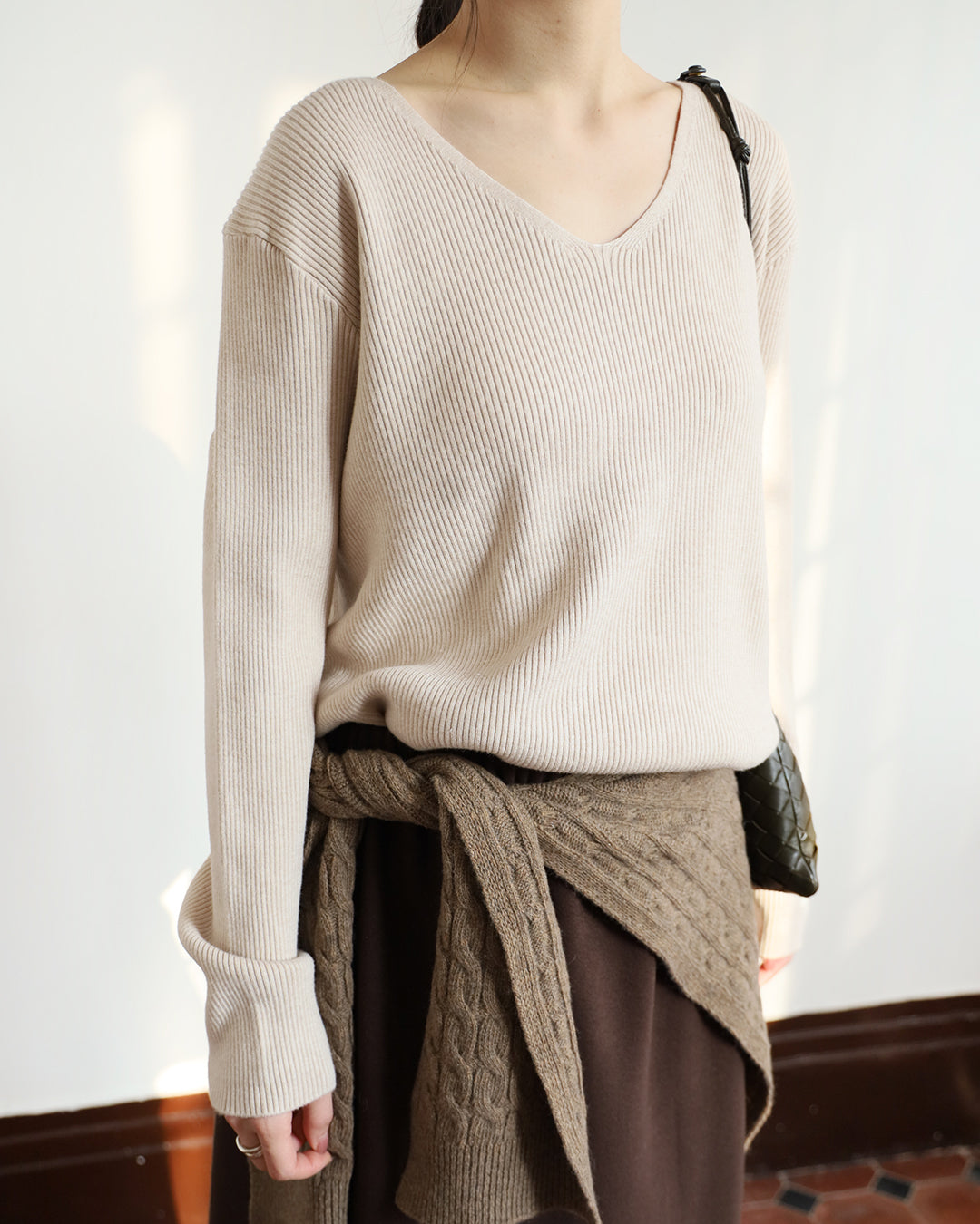 V-Neck Ribbed Top (5 colors)