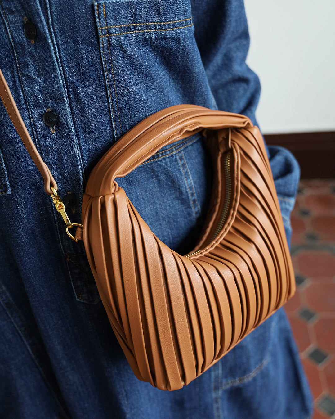 Leather Pleated Bag (3 color)