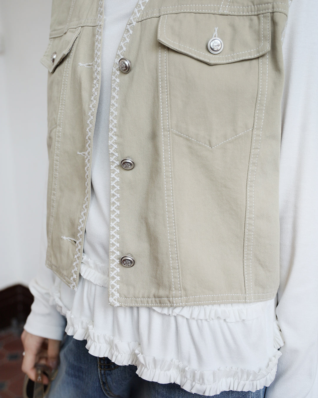 Contrast Stitch Front Pockets Vest