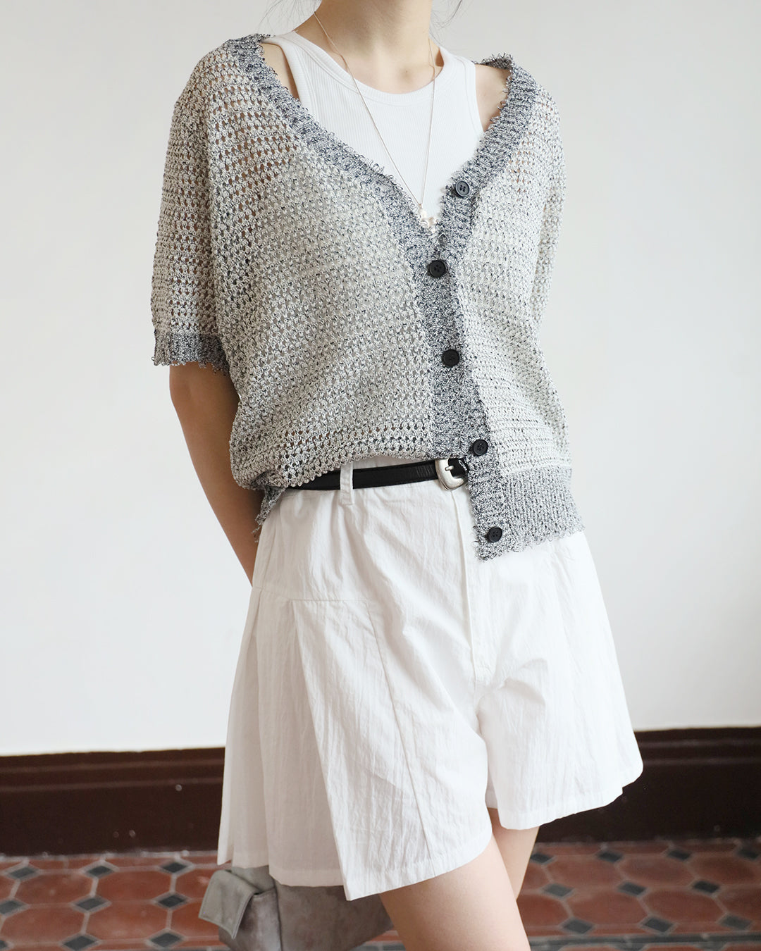 Side Pleated Shorts (White | Size M)
