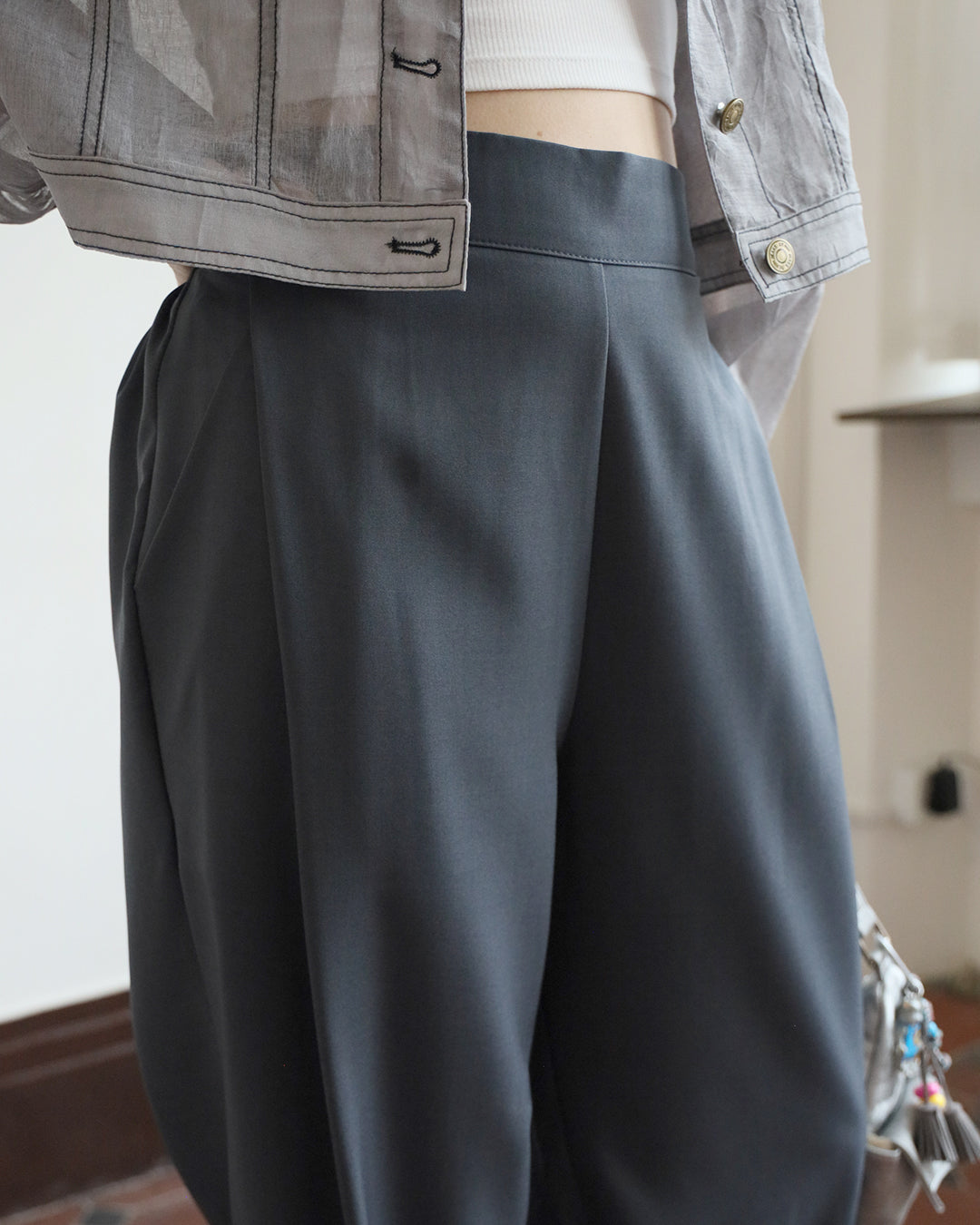 Pleated Tapered Pants