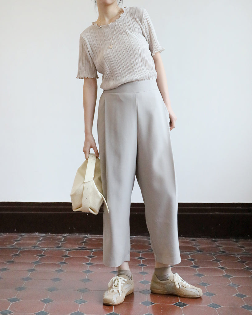 Pleated Tapered Pants