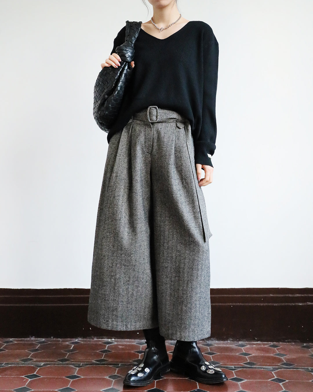 V-Neck Ribbed Top (5 colors)