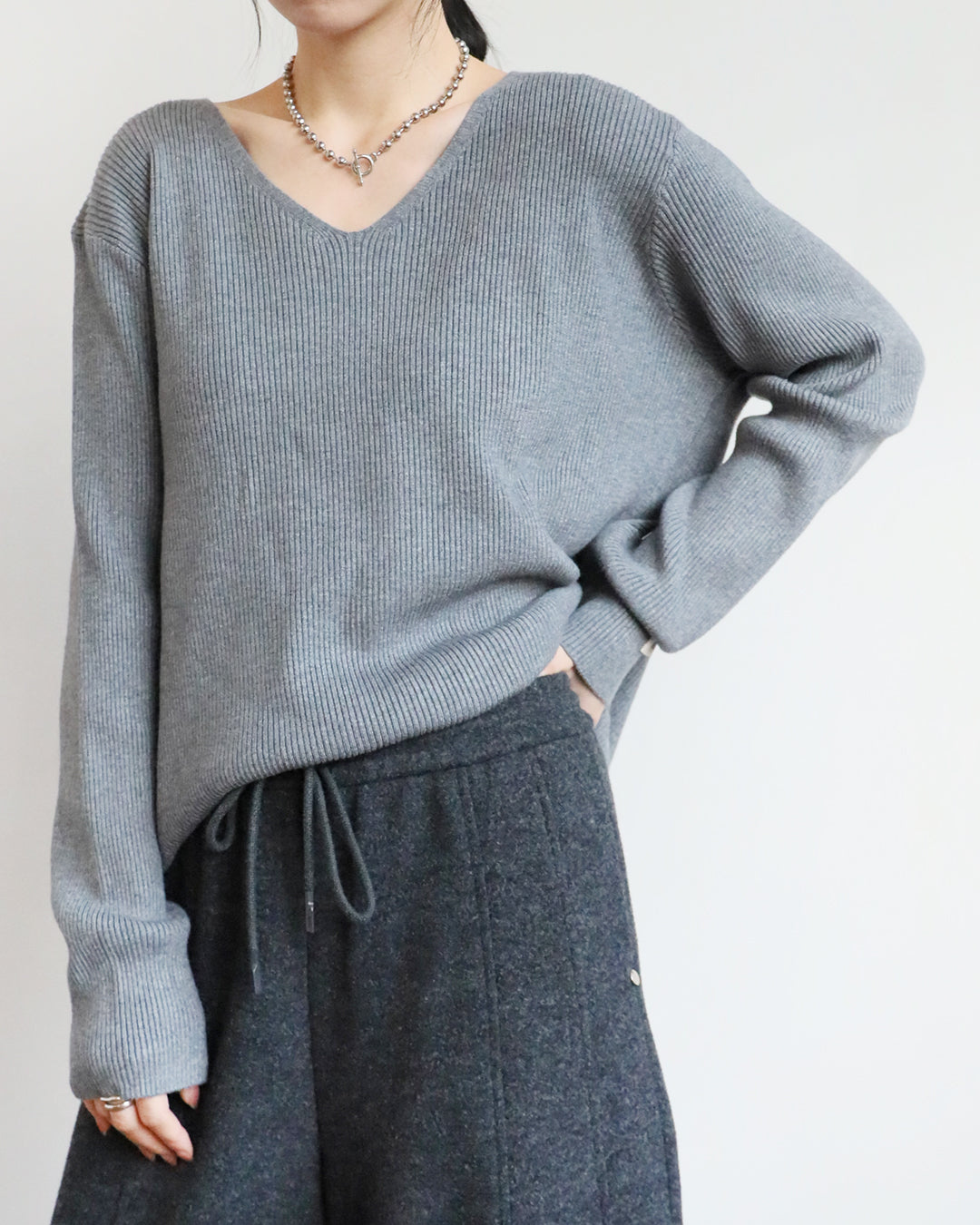 V-Neck Ribbed Top (5 colors)