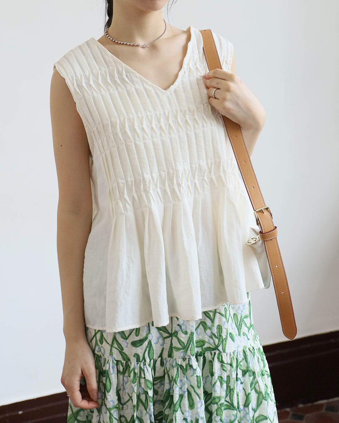Pleated Swing Vest (2 colors)