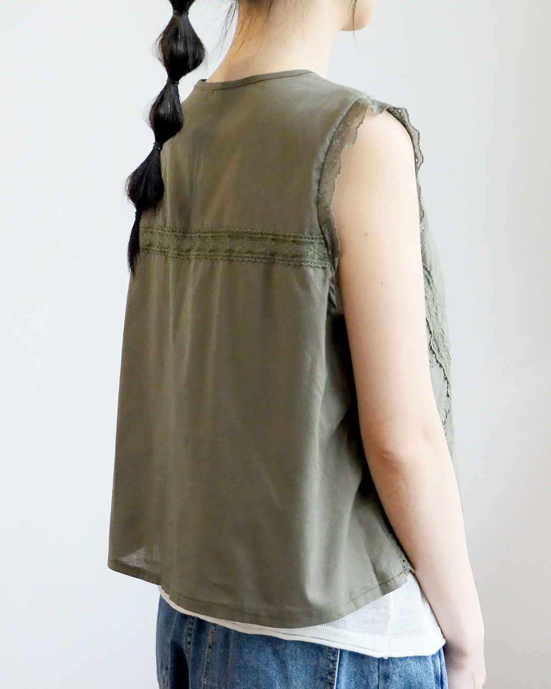Lace Trimmed Embroidery Vest