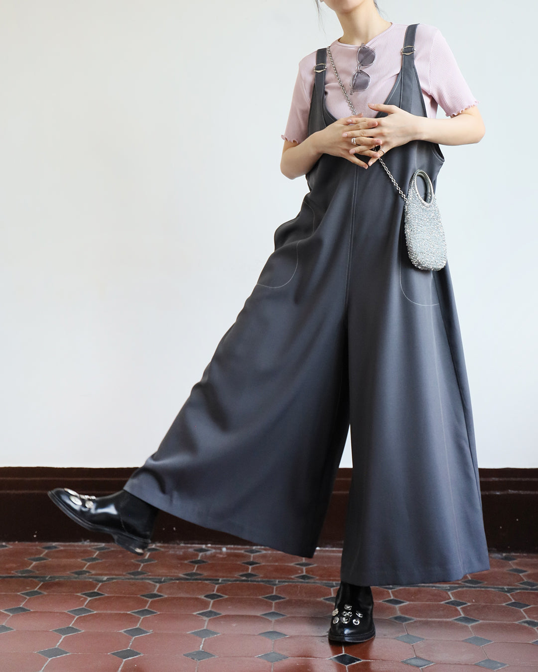 V-neck Wide Leg Jumpsuit (2 color)