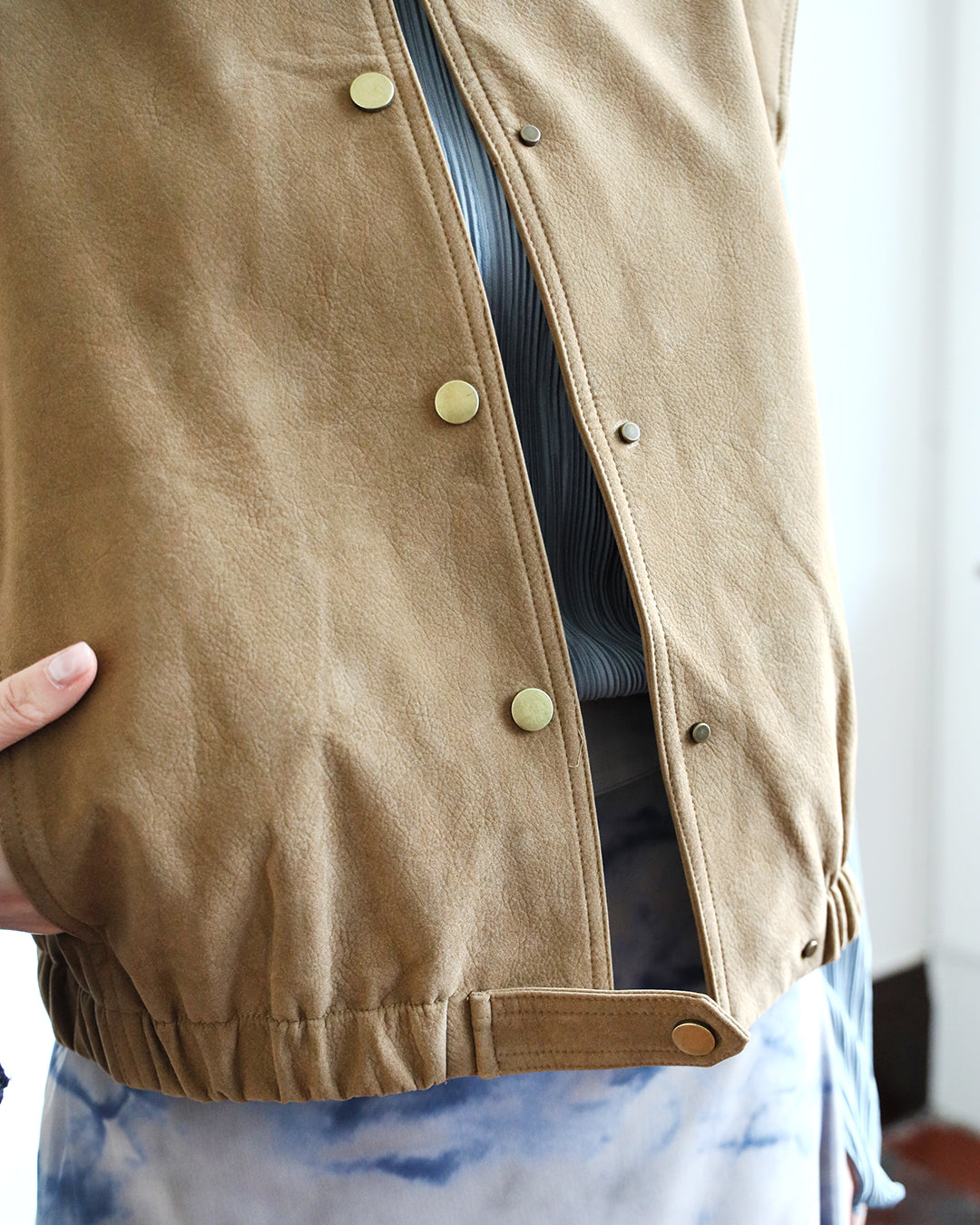 Faux Suede Vest (2 color)
