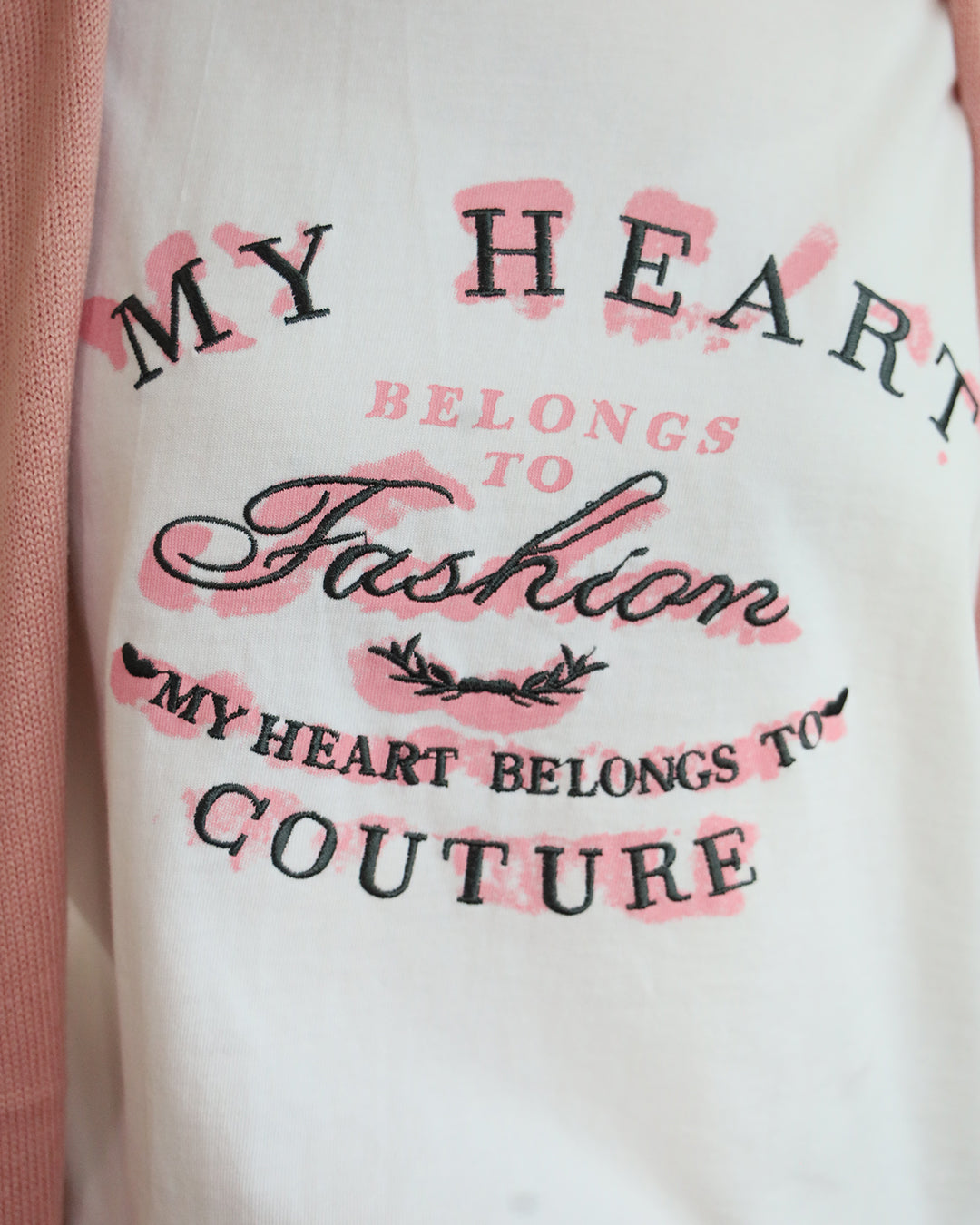 Embroidery Tee (2 colors)
