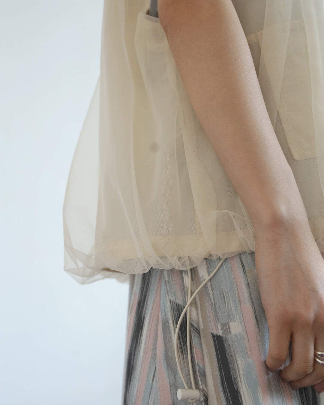 Reversible Mesh Outer (2 color)