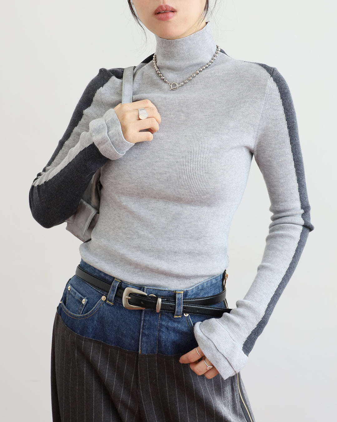 2-Tone Ruffle Hem Top (2 colors)