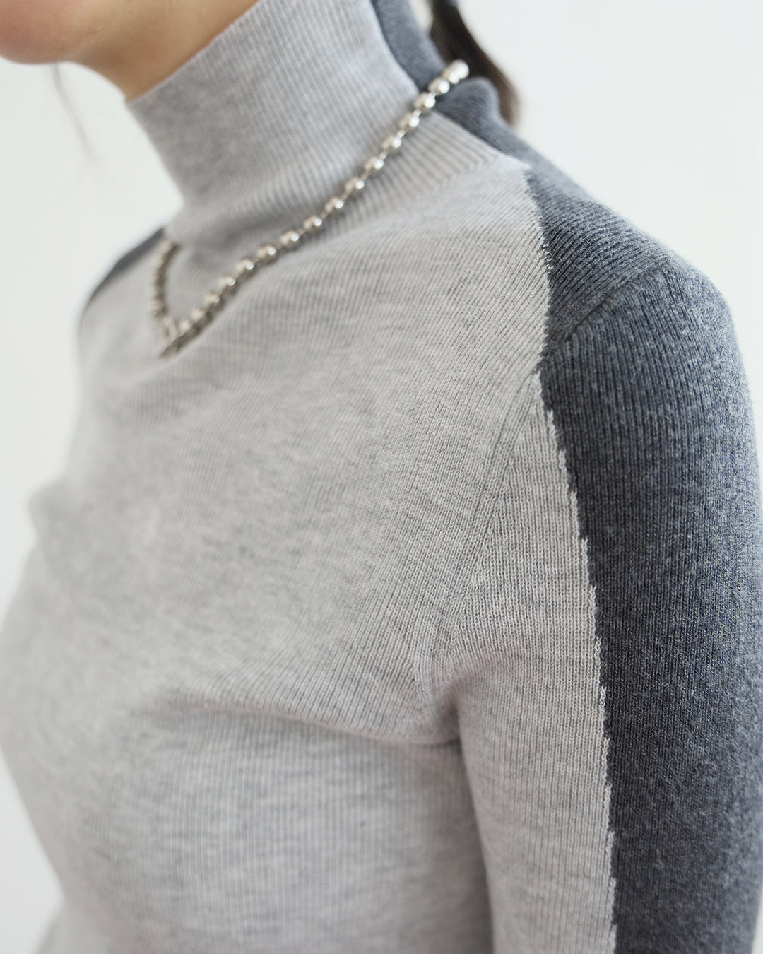 2-Tone Ruffle Hem Top (2 colors)