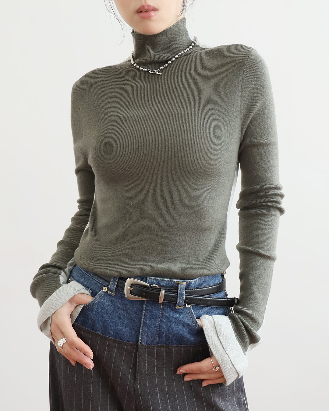 2-Tone Ruffle Hem Top (2 colors)