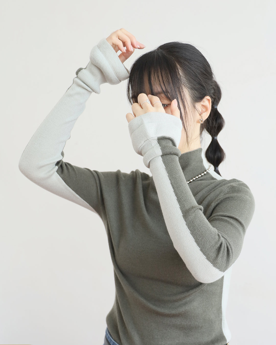 2-Tone Ruffle Hem Top (2 colors)