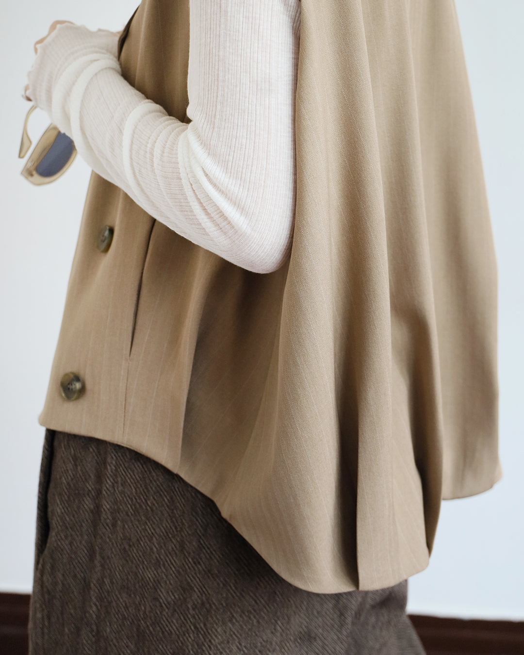 Ballon Hem Pinstripe Trench Vest (2 color)