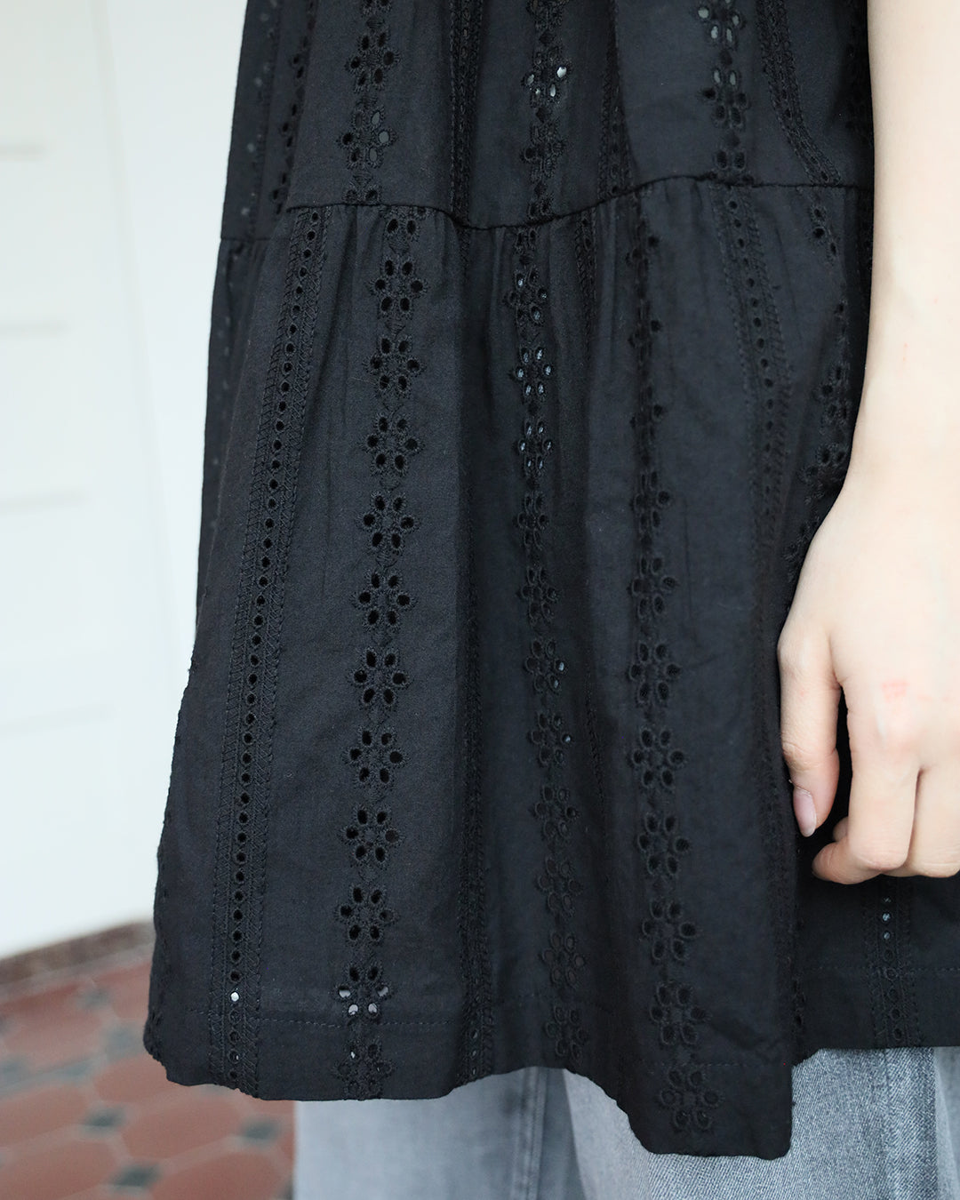Broderie Swing Top (2 colors)