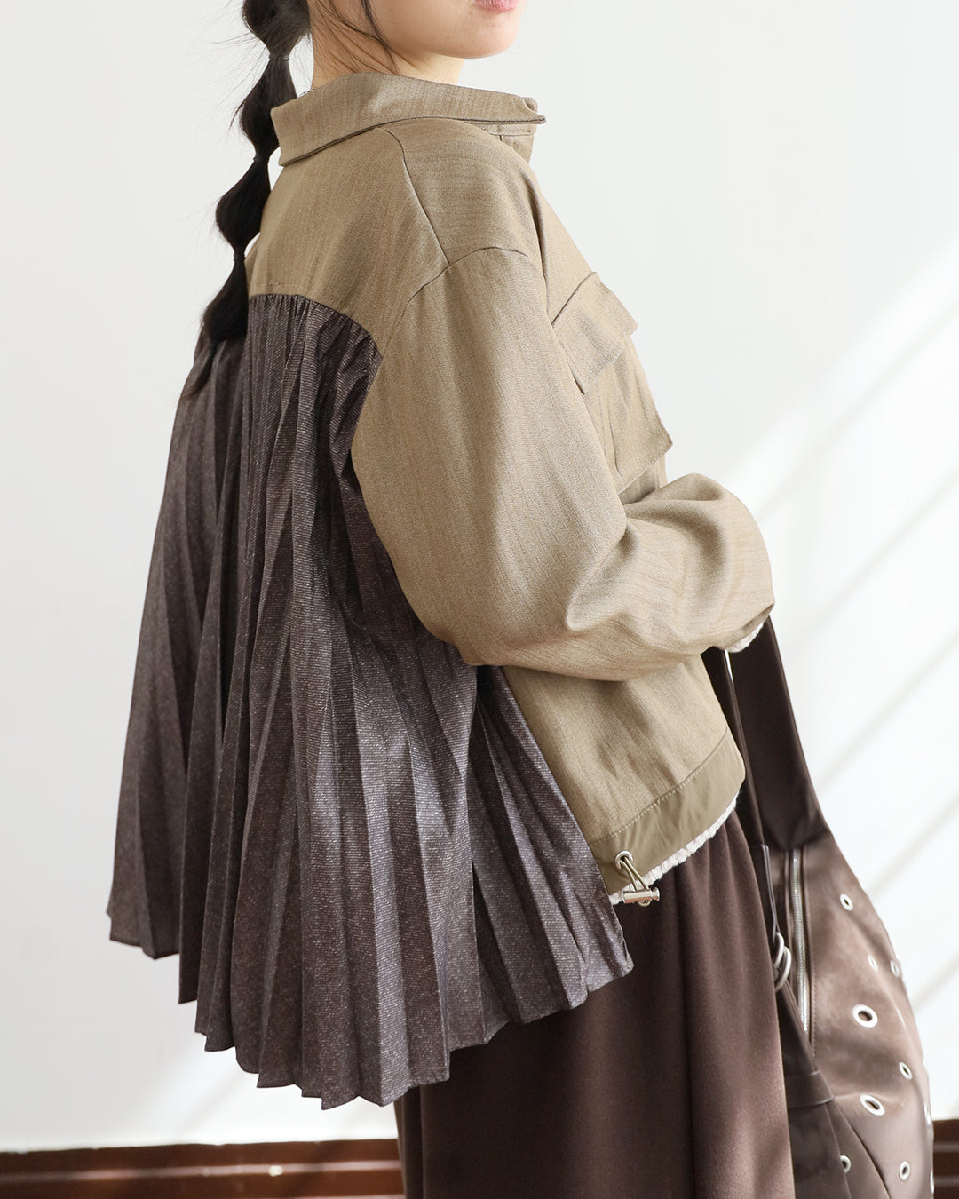 Pleated Back Shirt (2 colors)